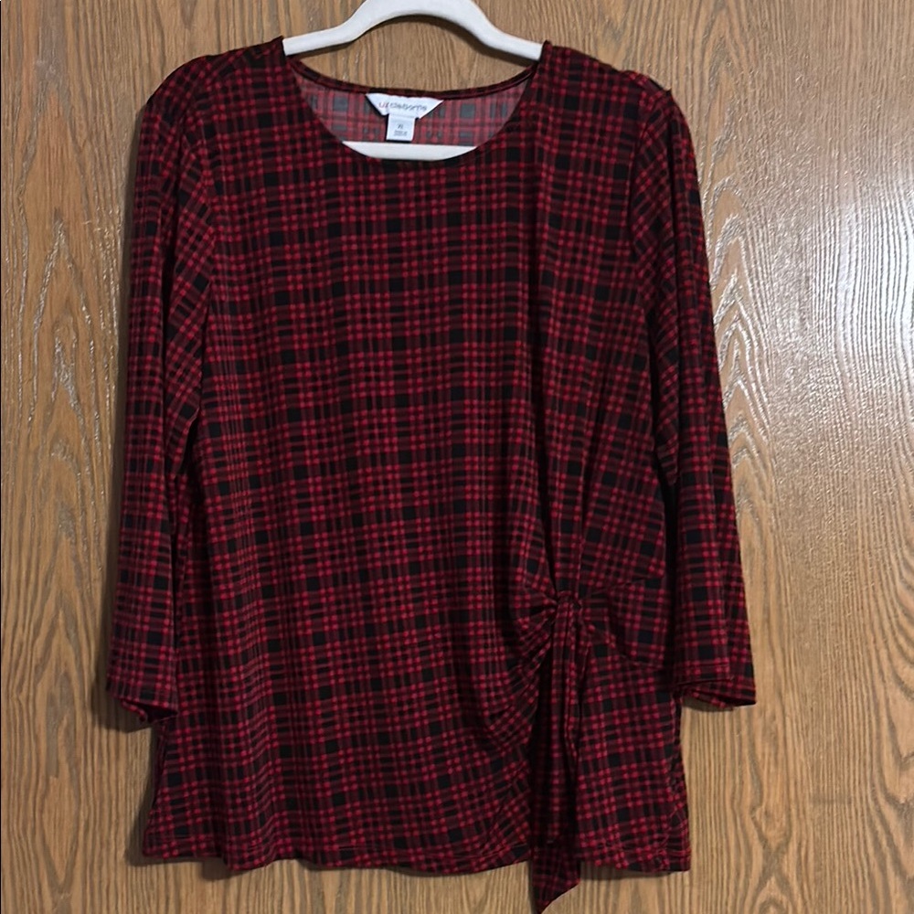 Liz Claiborne Women's Red Plaid Top Size XL w/ 3/4 sleeves
